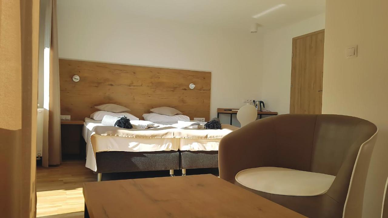 Wodnik Uslugi Hotelarskie, Apartamenty Rowy  Buitenkant foto