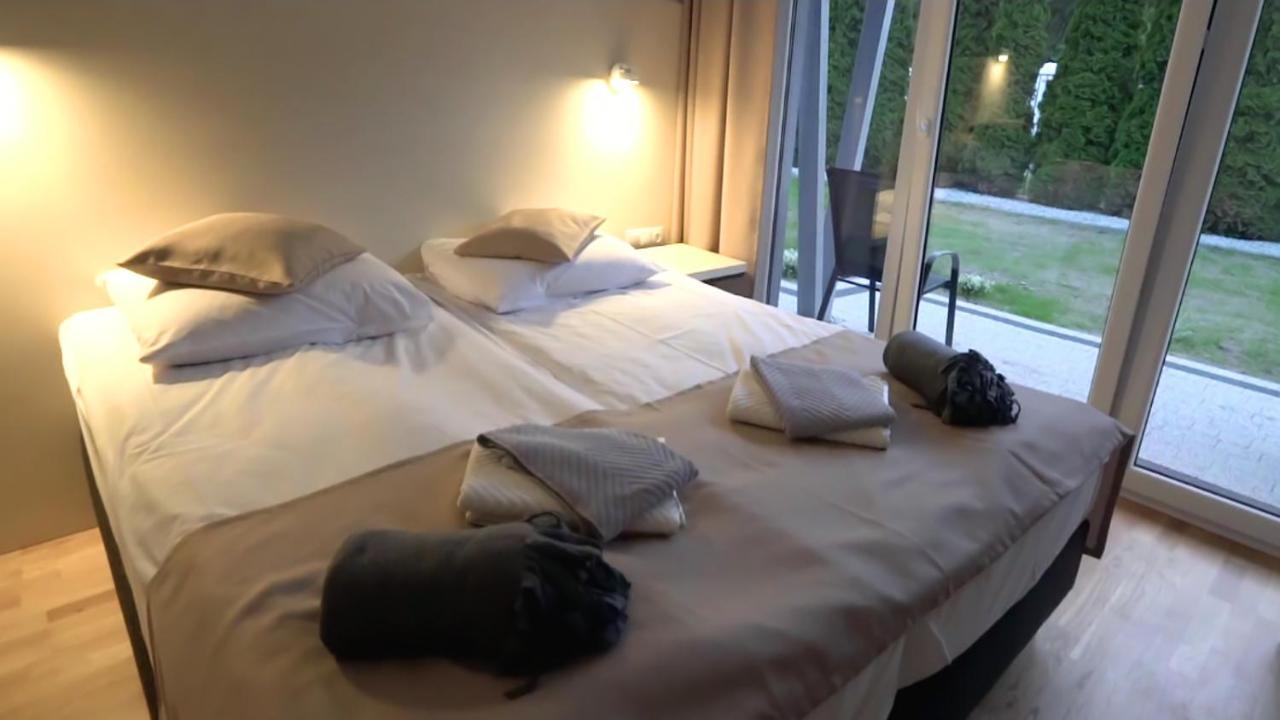 Wodnik Uslugi Hotelarskie, Apartamenty Rowy  Buitenkant foto